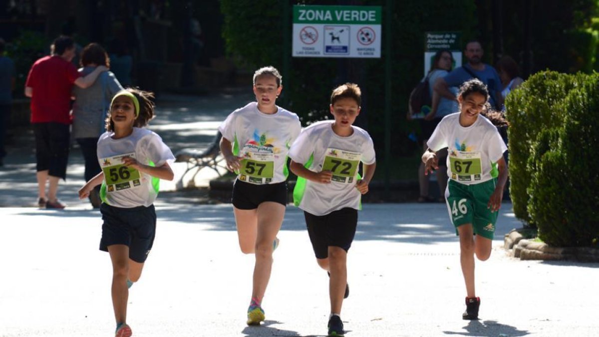 El atletismo entró ayer en escena con las pruebas en La Dehesa.-ÁLVARO MARTINEZ
