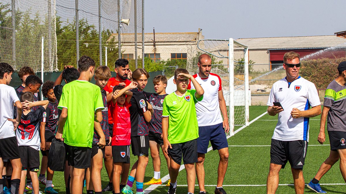 Último día de la academia estadounidense en  Soria de la mano del C.D. Numancia. Los jóvenes americanos harán escala en Madrid antes de regresar a su país. Serán tres semanas de estancia en suelo español.