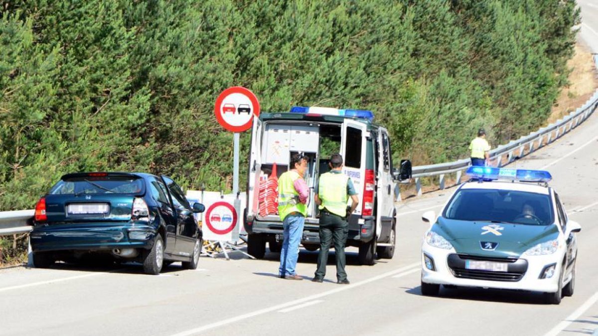 El coche que conducía el fallecido en la carretera Cl-117-A. M.