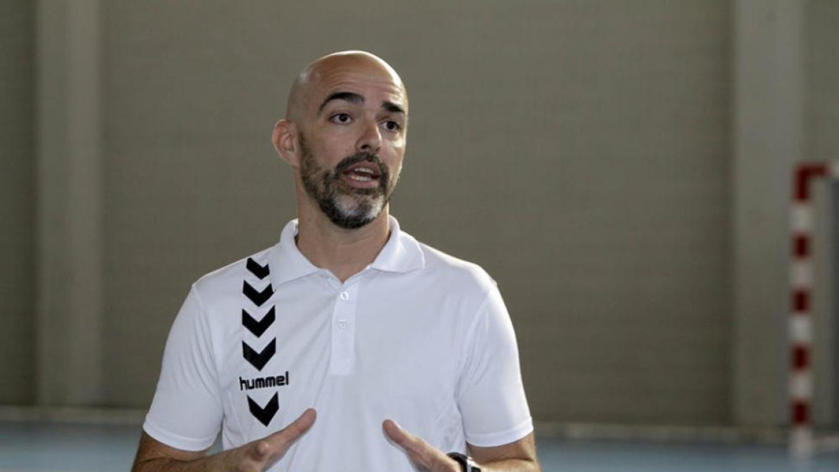Daniel Bandrés se mostró satisfecho con el trabajo de su equipo ante el conjunto burgalés del San Pablo.-Mario Tejedor