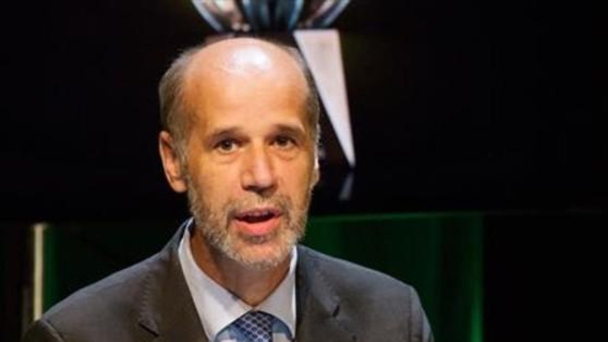 José Domínguez Abascal.-