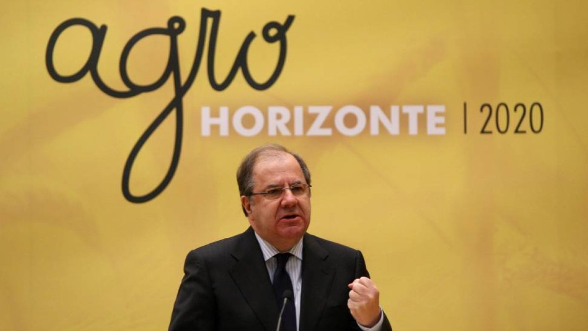 L El presidente de la Junta, Juan Vicente Herrera, durante su intervención en la inauguración de la jornada de presentación de Agrohorizonte 2020-Ical