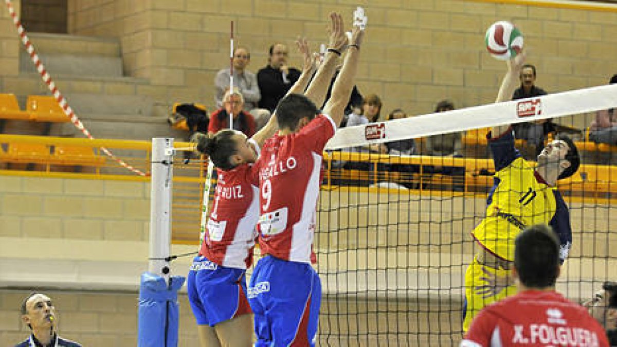 El CMA de Soria cosechó su cuarta derrota de la temporada. / DIEGO MAYOR-