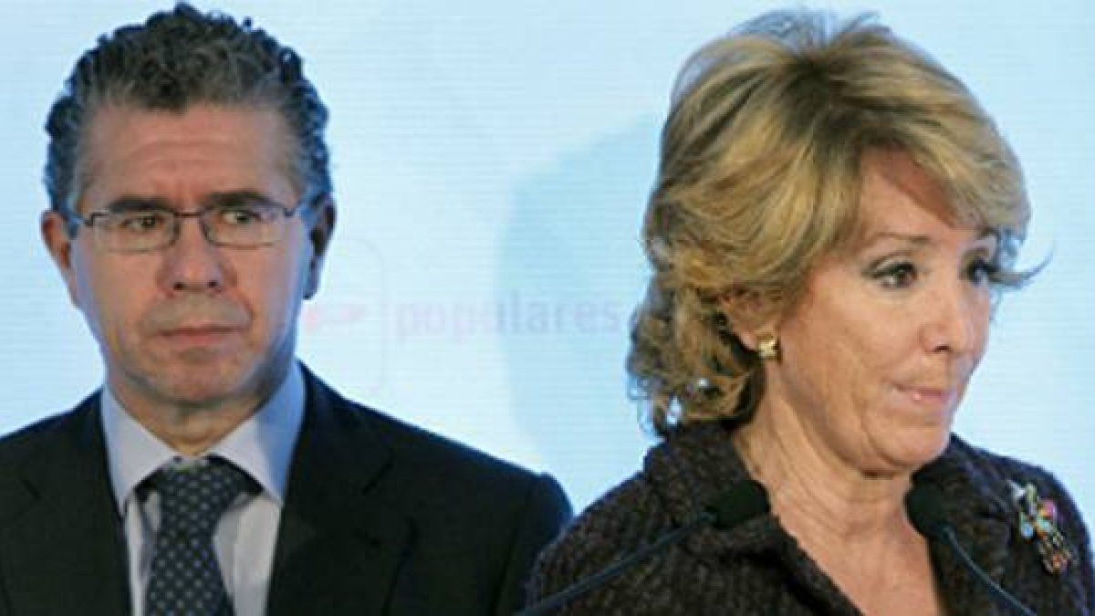Esperanza Aguirre y Francisco Granados.-