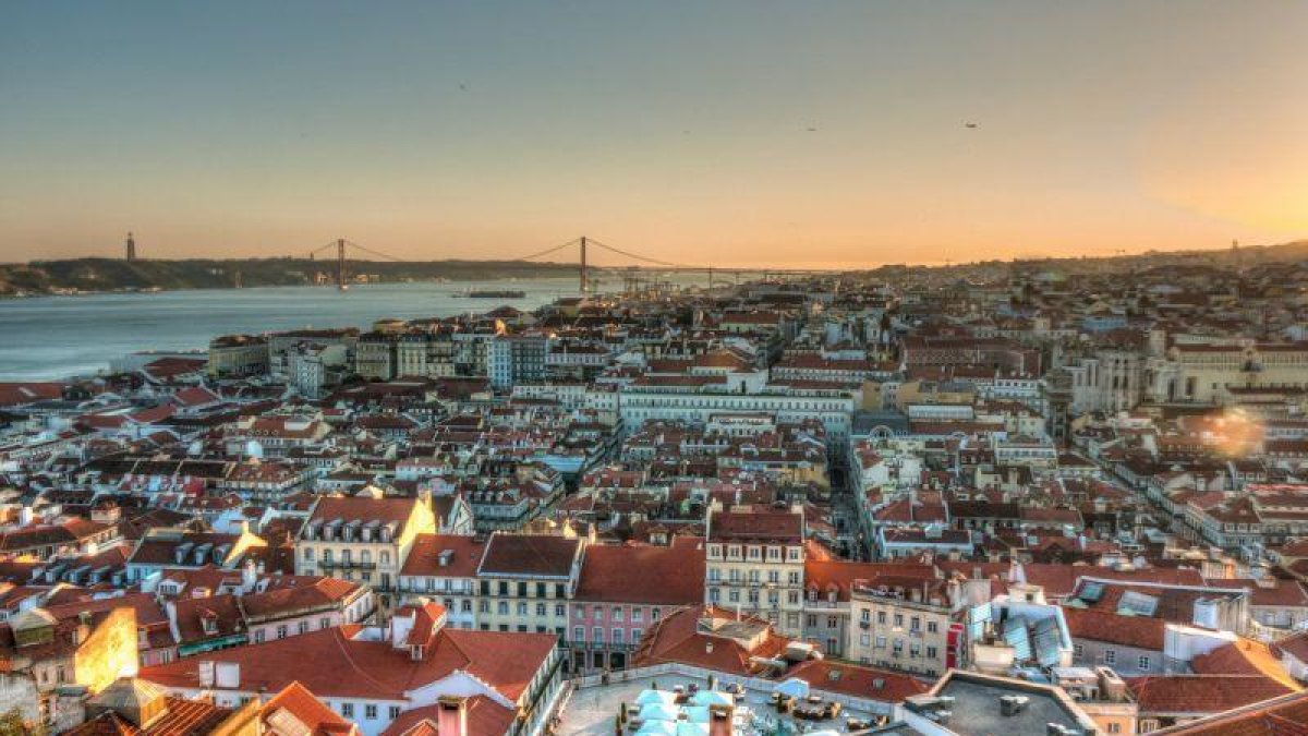 La inmobiliaria MK Premium ve en los múltiples edificios vacíos de Lisboa una gran oportunidad de inversión.-ALEXANDER DE LEON BATTISTA (WIKICOMMONS)