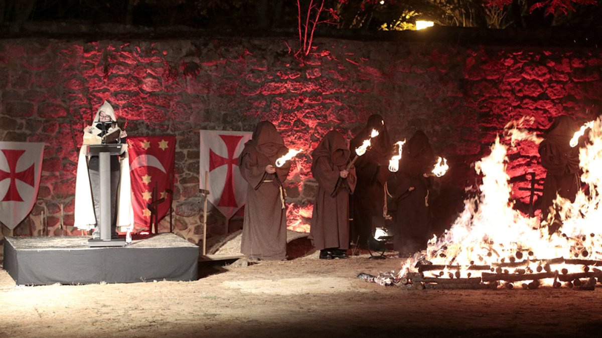 Lectura de la Noche de las Ánimas. GONZALO MONTESEGURO