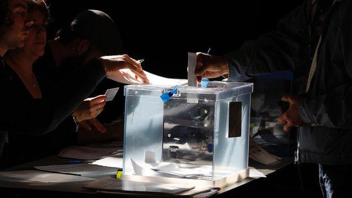 Urna electoral.-
