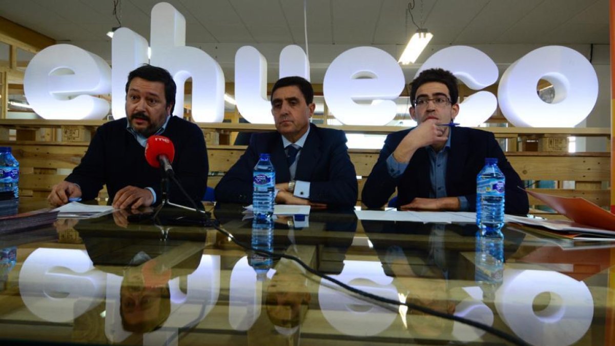 Joaquín Alcalde, Carlos Martínez Izquierdo y Sergio Cabrerizo en la presentación de la cita.-ÁLVARO MARTÍNEZ