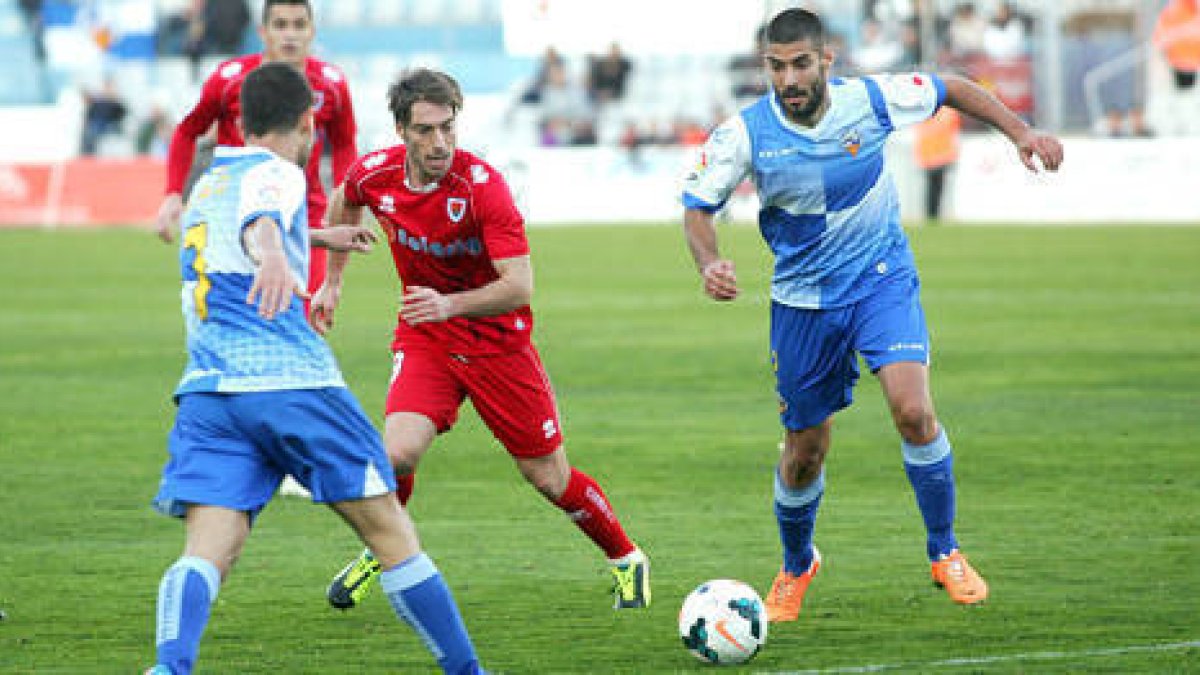 El Numancia sumó en Sabadell su décimo empate a cero de la temporada. / ÁREA 11-