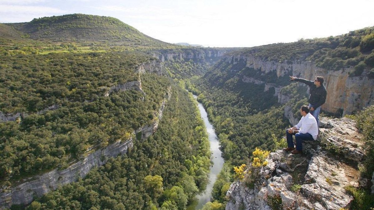 El Ebro ha tallado el espectacular paisaje que se aprecia desde ambas orillas del cañón.-- ISRAEL L. MURILLO