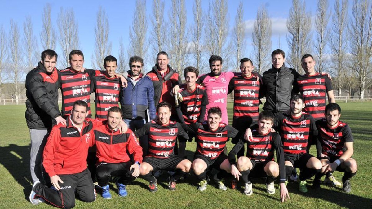Plantilla del Tardelcuende que ha ganado esta temporada la Liga Provincial.-MARÍA FERRER