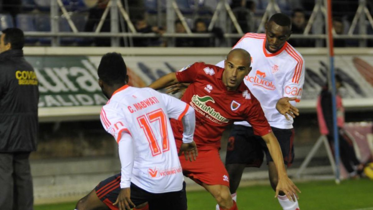 Carlos Aranda llegó al Numancia por primera vez en la 01-02 en el mercado invernal.-DIEGO MAYOR