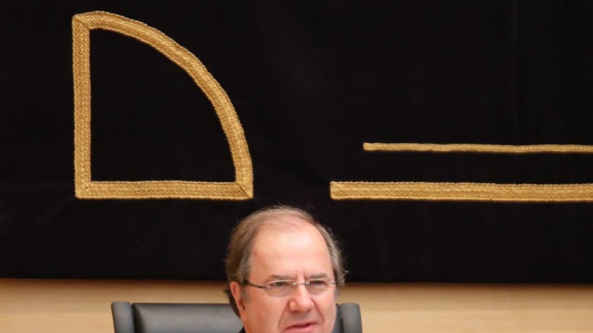 El presidente de la Junta, Juan Vicente Herrera, comparece en la Comisión de investigación sobre el Hospital de Burgos-ICAL