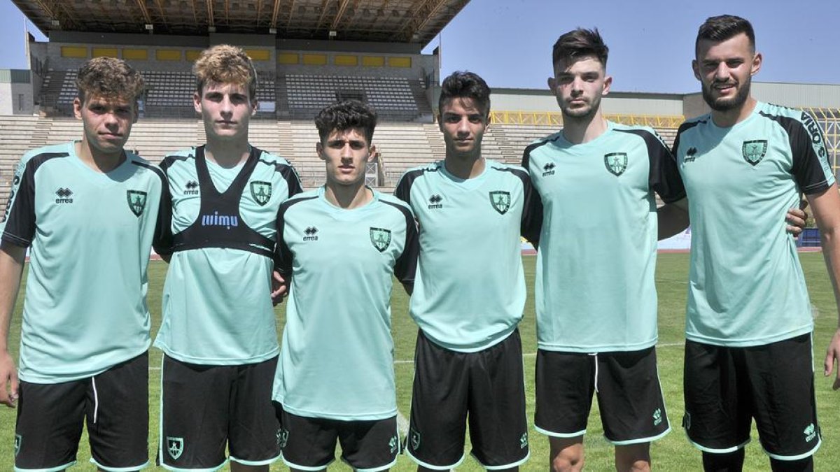 David Sanz, Vidorreta, Céinos, Moha, Maros y Jara son seis de los siete canteranos que están a las órdenes de Carrión esta pretemporada.-Valentín Guisande