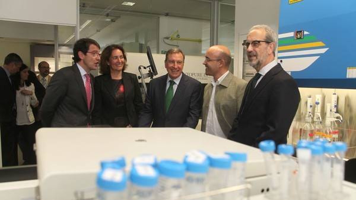 La Universidad de Salamanca inaugura el Edificio I+D+i a cargo del rector Daniel Hernández Ruipérez y el consejero en funciones de Educación de la Junta Castilla y León, Juan José Mateos.-Jesús Formigo / ICAL