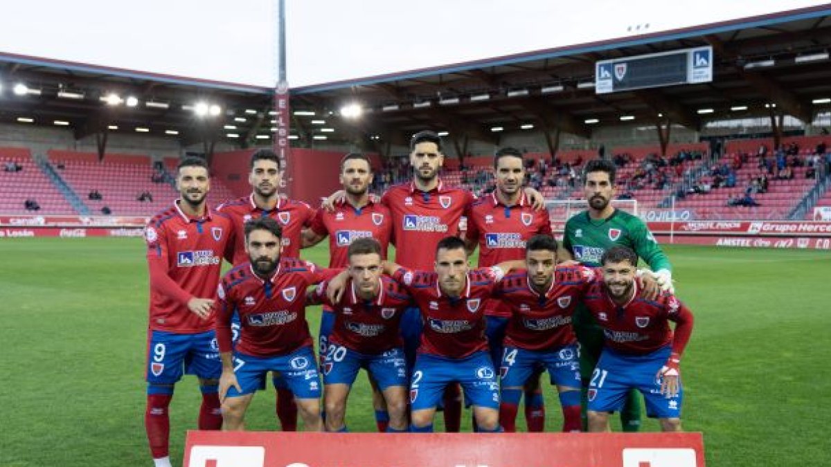 El once del Numancia el sábado ante el Bilbao Athletic. VÍCTOR G. VALERO