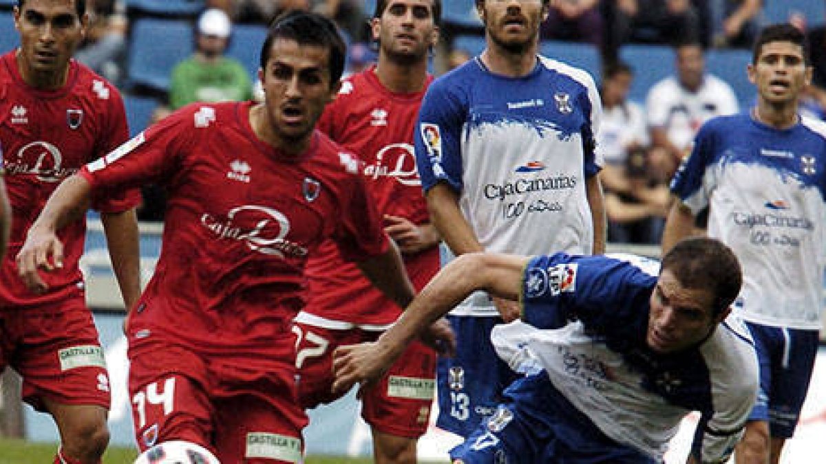 Numancia y Tenerife empataron a un gol en el Heliodoro. / ÁREA 11-