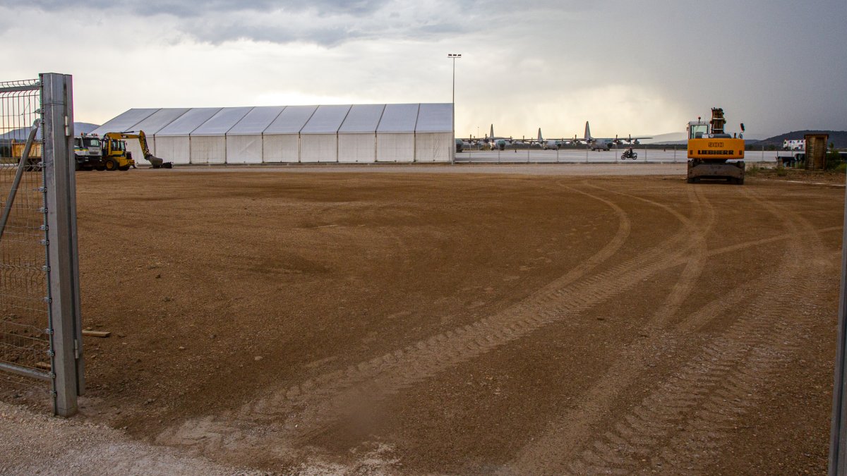 Obras de vallado perimetral del aeródromo - MARIO TEJEDOR.