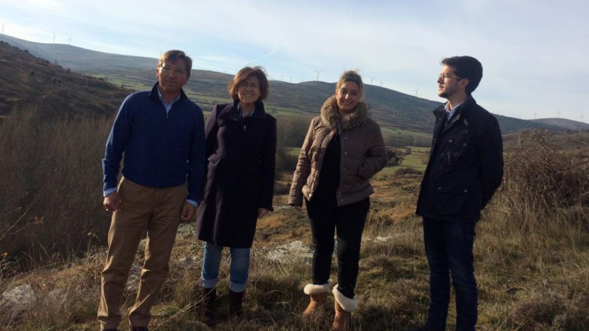Martínez, Angulo, Marín y Cabezón en los terrenos sampedranos.-PP