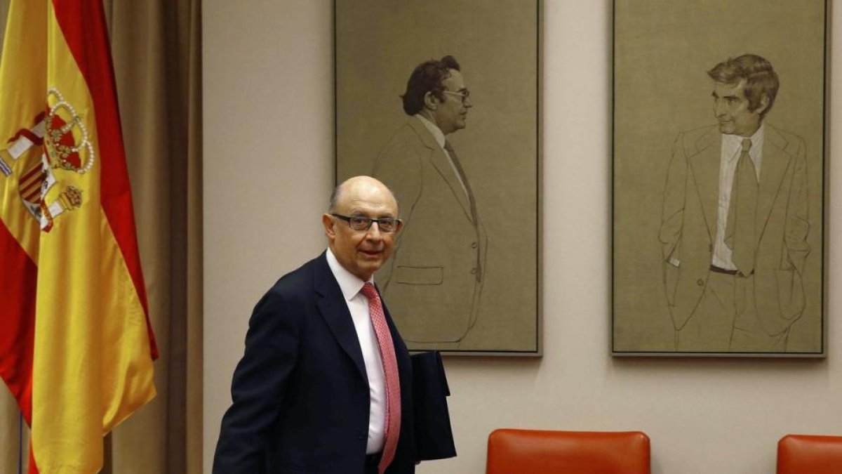 El ministro de Hacienda y Función Pública Cristóbal Montoro.-/ J P GANDUL (EFE)