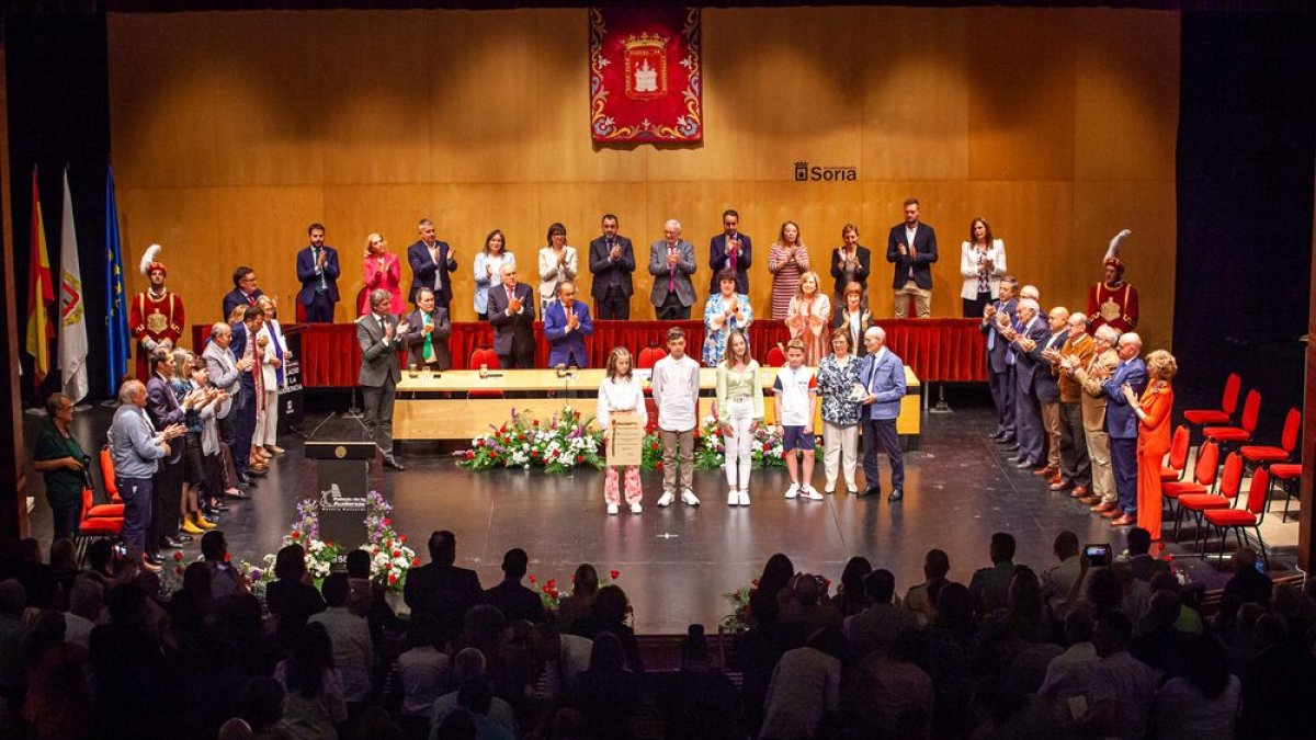 <p>El Palacio de la Audiencia se llenó de la pluralidad de Soria para hacer públicos los agradecimientos a<strong> <a href=