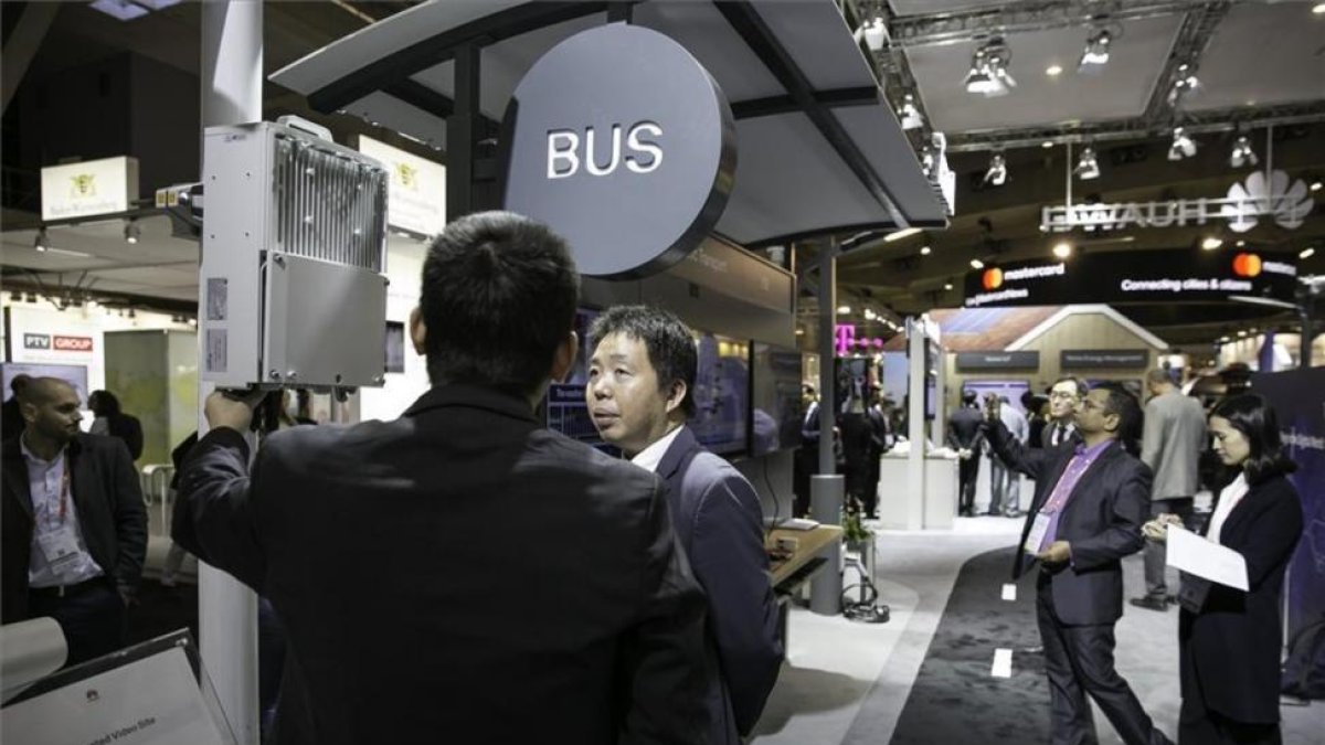 Ambiente en el Smart City Expo de Barcelona.-EL PERIÓDICO