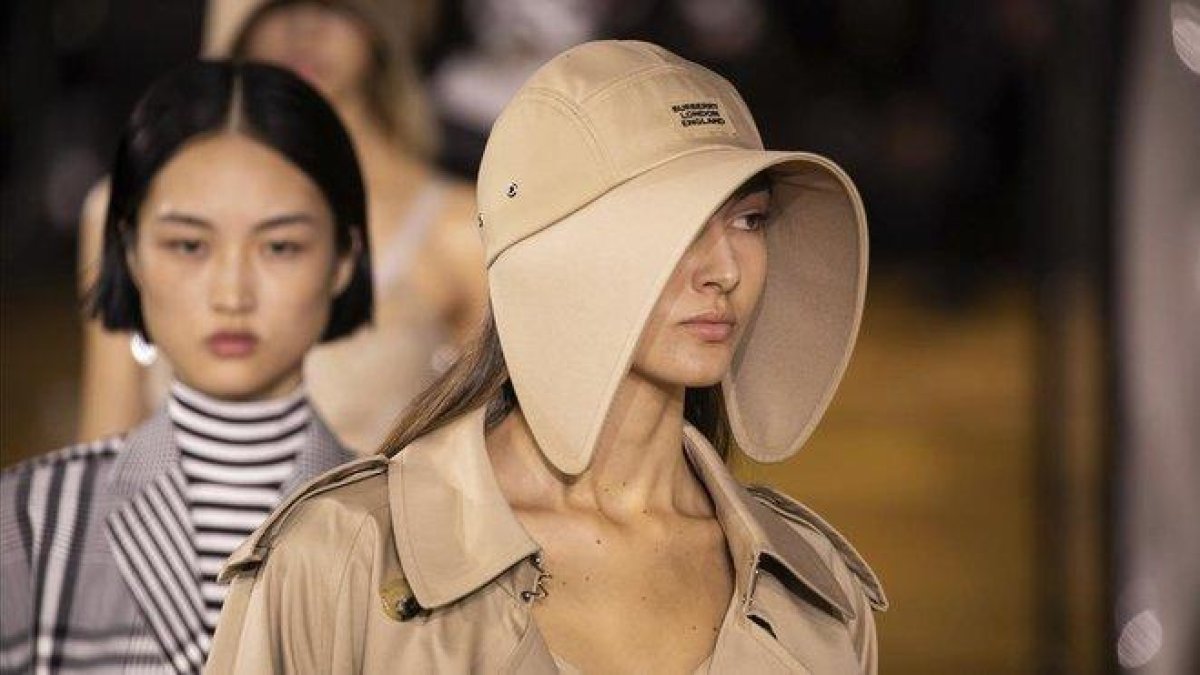 Desfile de Burberry.-AP / VIANNEY LE CAER
