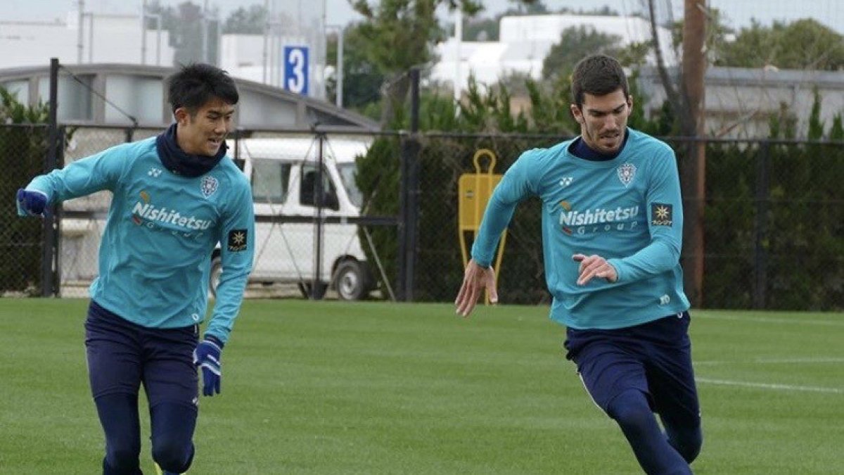 Carlos Gutiérrez en uno de los entrenamientos con el Fukuoka nipón, equipo con el que no llegó a debutar. CEDIDA