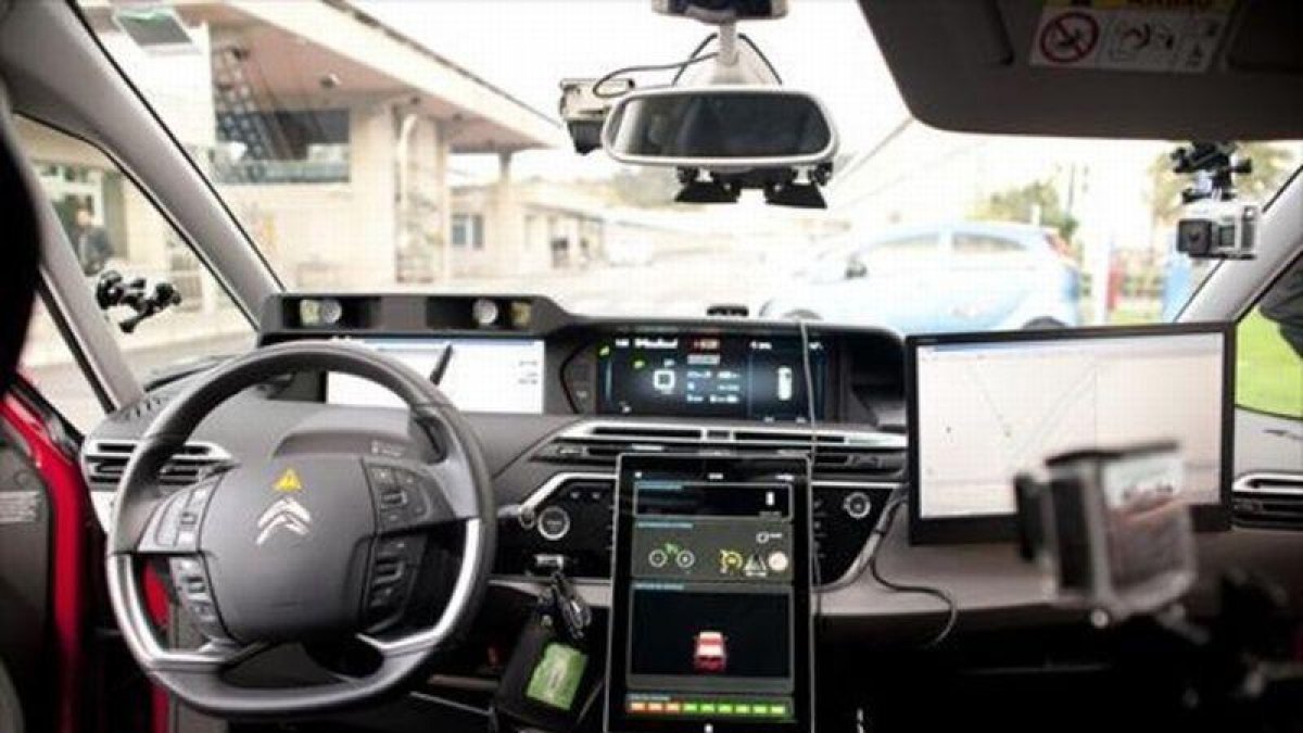 El coche autónomo de PSA, por dentro.-EL PERIÓDICO