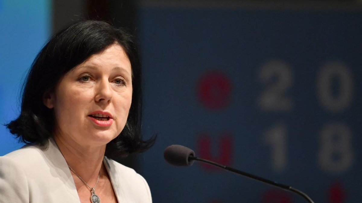La comisaria de justicia y protección del consumidor, Vera Jourová. /-BARBARA GINDL (AFP)