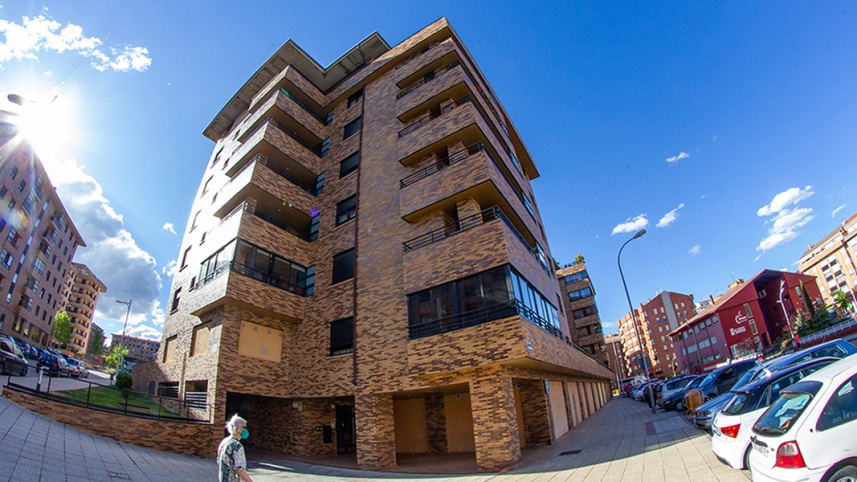 Bajos en los que se ubicará la nueva Subdelegación de defensa - MARIO TEJEDOR