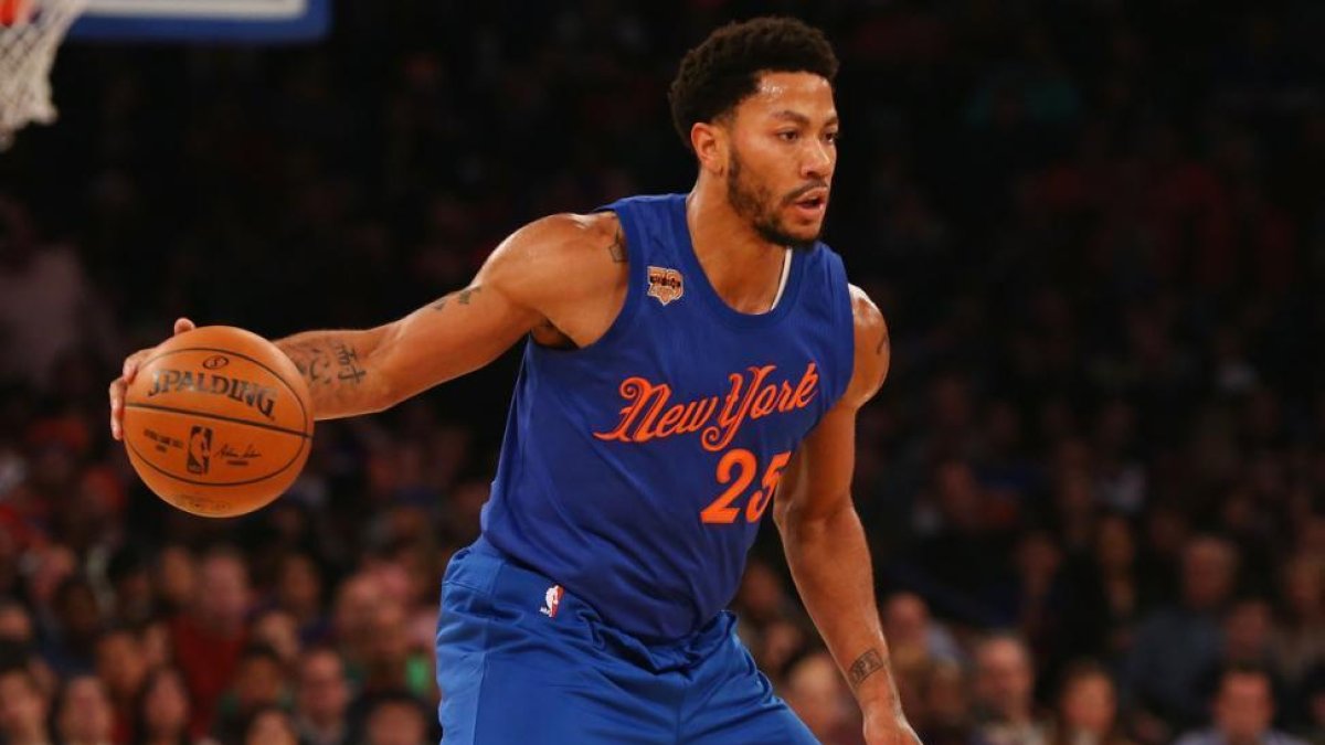 Derrick Rosa no se puso la camiseta de los Knicks porque no acudió al partido.-