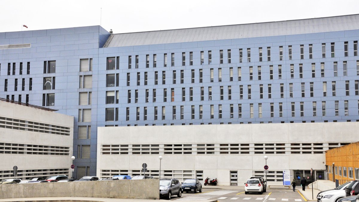 Exterior del hospital Santa Bárbara de Soria. HDS