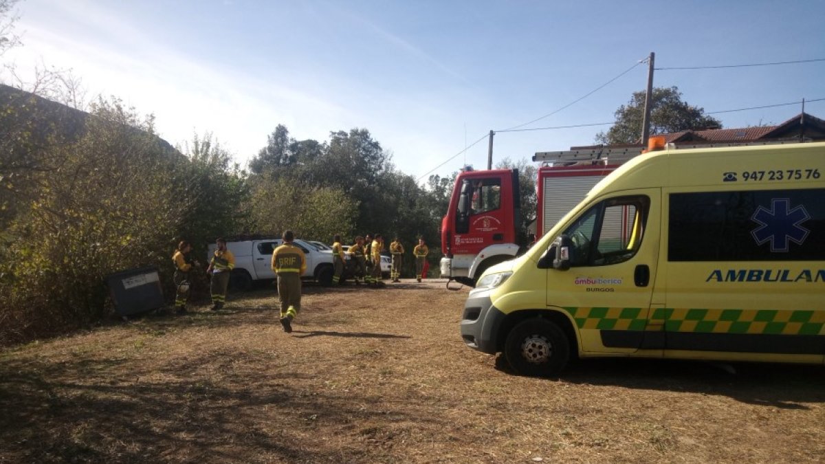 Los profesionales de la BRIF de Lubia a su llegada al Centro de Mando Avanzado. BRIF LUBIA