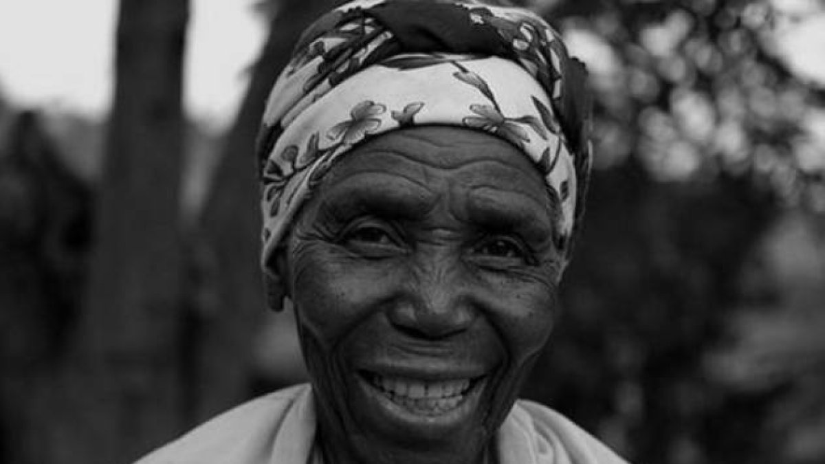 Ngima Gakoromo Margaret Ngina, la anciana de 100 años liberada.-Foto: Sonko Rescue Team / Twitter