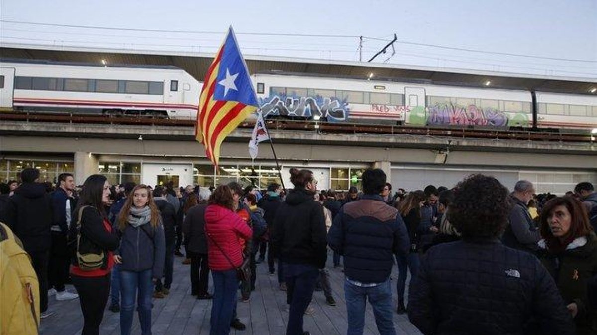 La estación del AVE de Gerona, en enero del 2019.-JOAN CASTRO / ICONNA