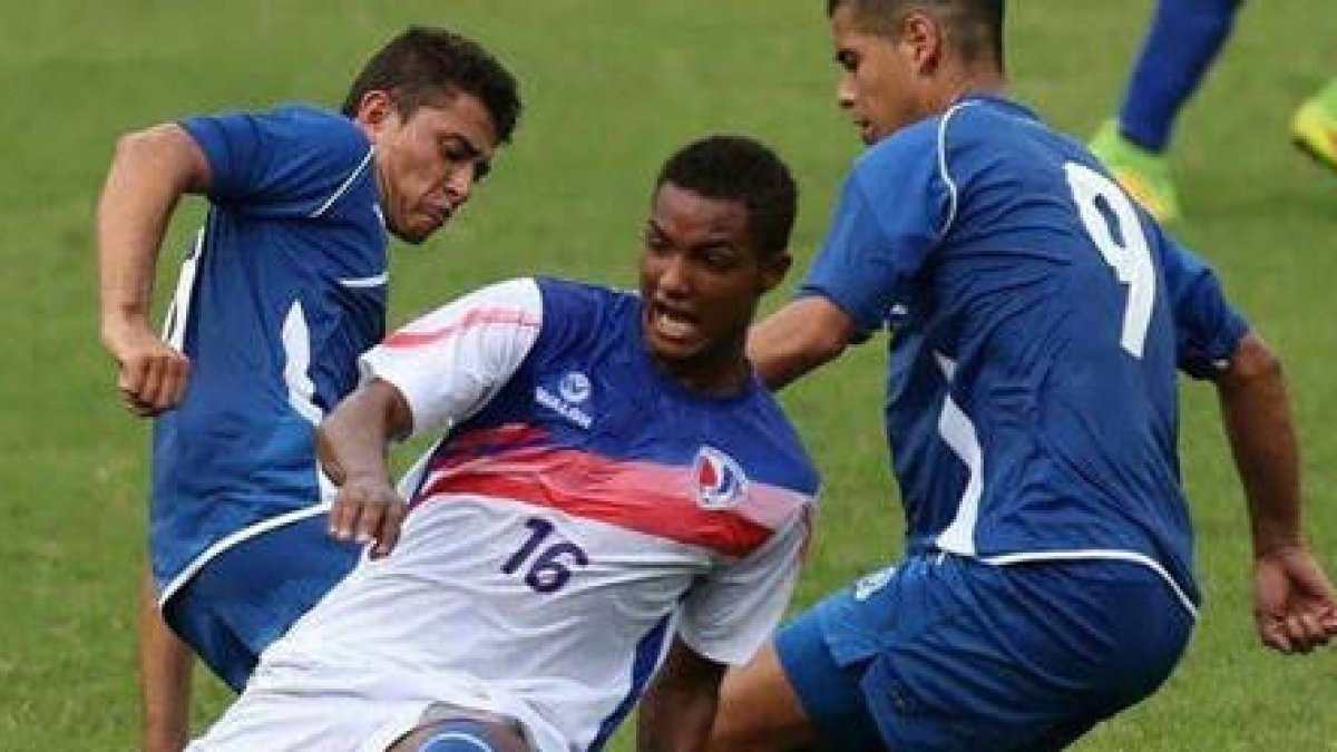Edipo ha defendido los colores de la República Dominicana en la Copa Oro.-