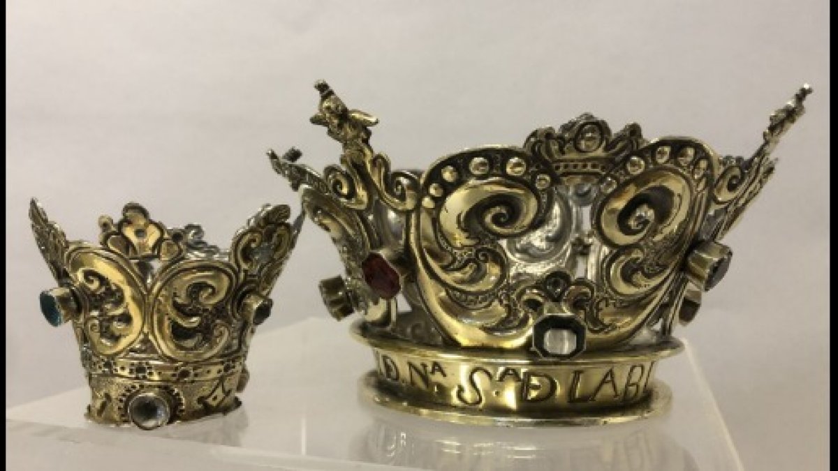 Coronas sustraídas en Noviercas.-HDS