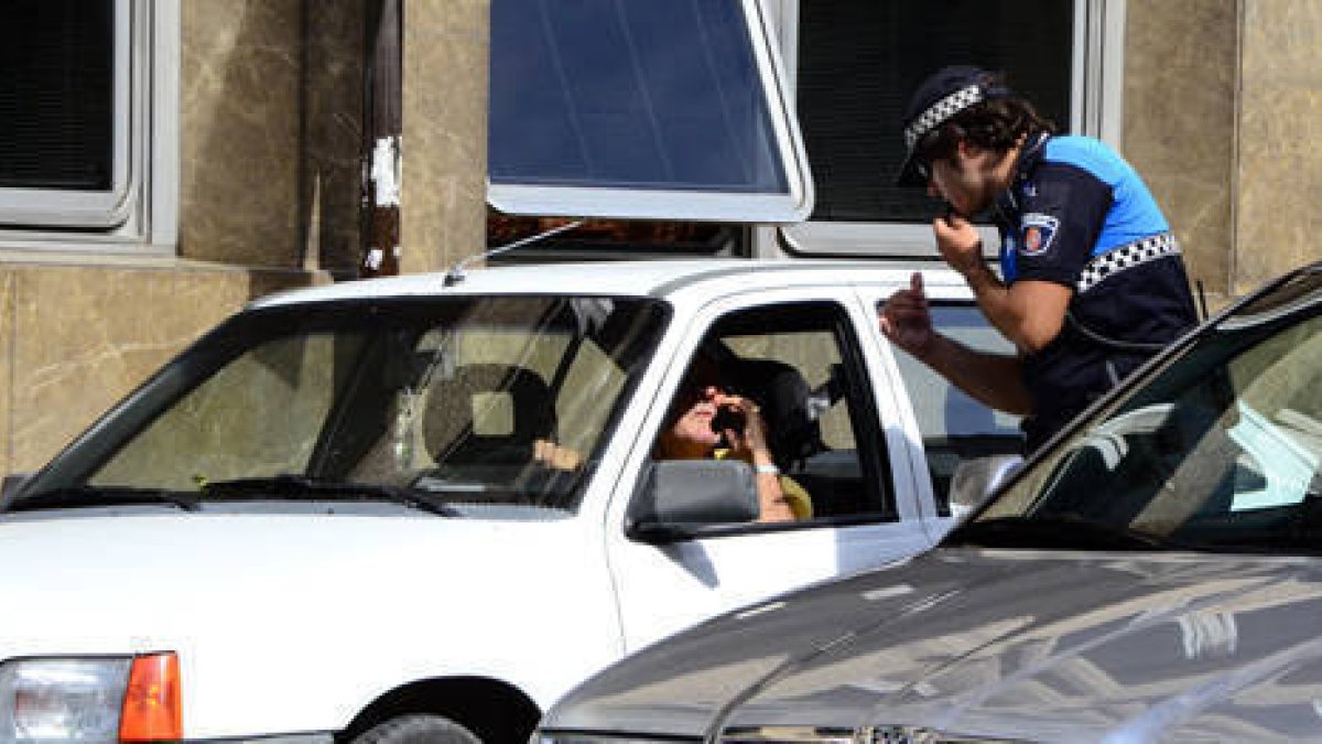 La Policía Local atendió 6.558 incidencias durante el pasado año. / ÁLVARO MARTÍNEZ -