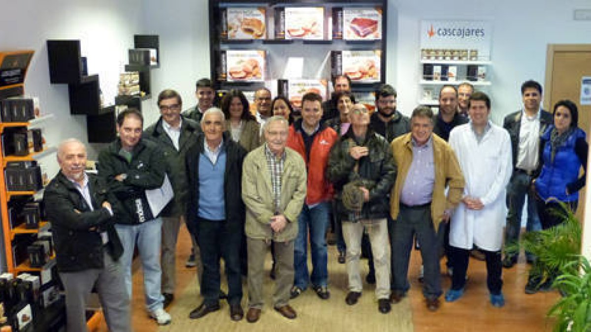 Grupo de empresarios visitan Cascajares. FOES-