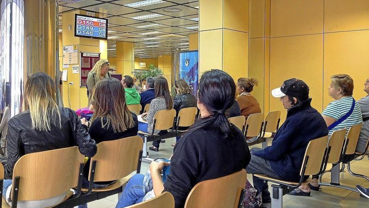 El desempleo baja en 1.269 personas en julio y deja la cifra de Castilla y León en 131.973-E. M.