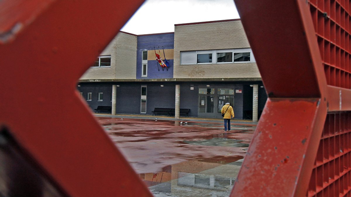 Colegio Infantes de Lara. MARIO TEJEDOR