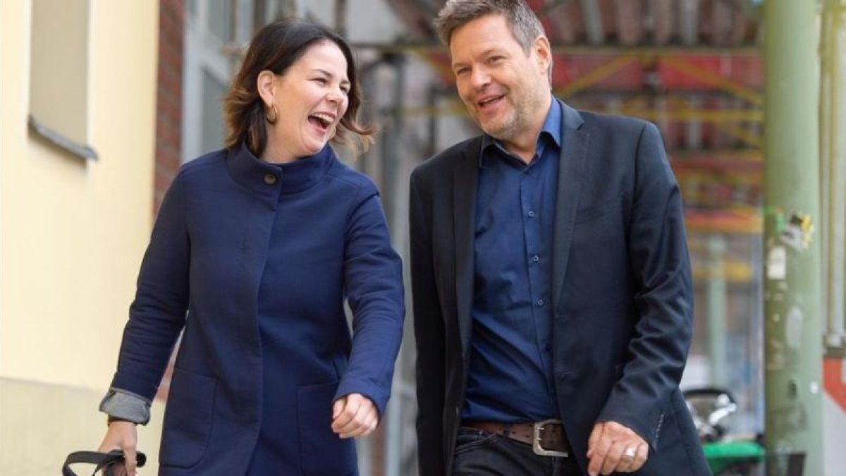 Annalena Baerbock y Robert Habeck, copresidentes de Los Verdes de Alemania.-DPA / AFP / ARNE IMMANUEL BANSCH
