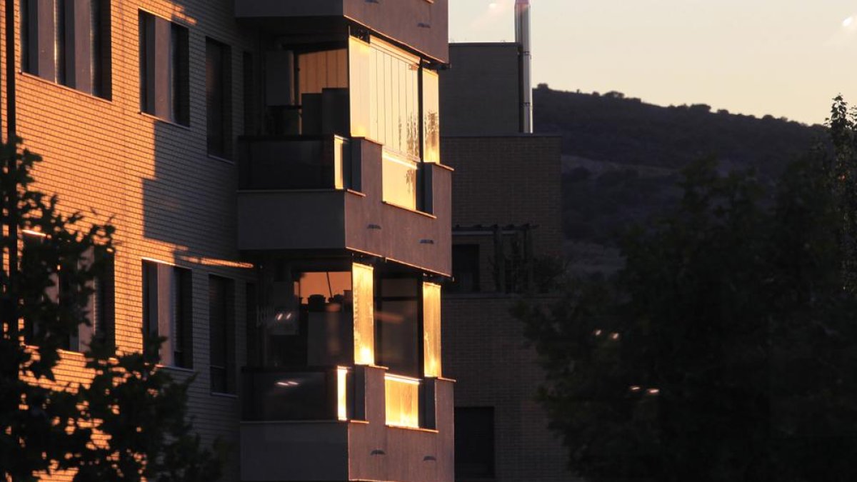 Edificio de reciente construcción en la capital.-Mario Tejedor