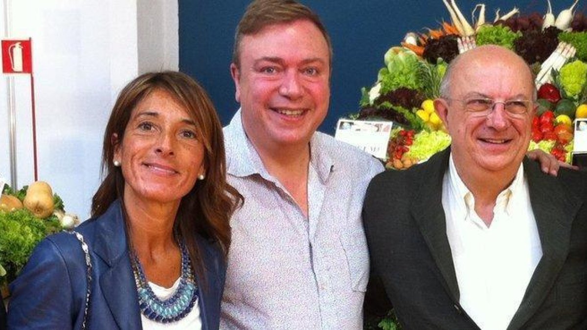 Juan Soler, en el medio.-