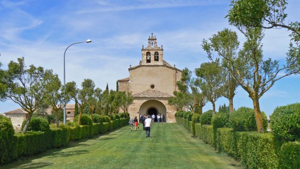Imagen de la ermita de la Virgen de la Llana-LAT