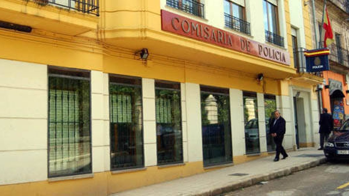 La Comisaría del Cuerpo Nacional de Policía de Soria ubicada en la calle Nicolás Rabal. / FERNANDO SANTIAGO-