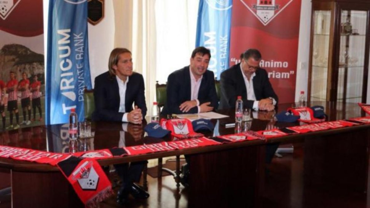 Míchel Salgado en la presentación del nuevo proyecto del Gibraltar United.-TWITTER / PAUL COLLADO