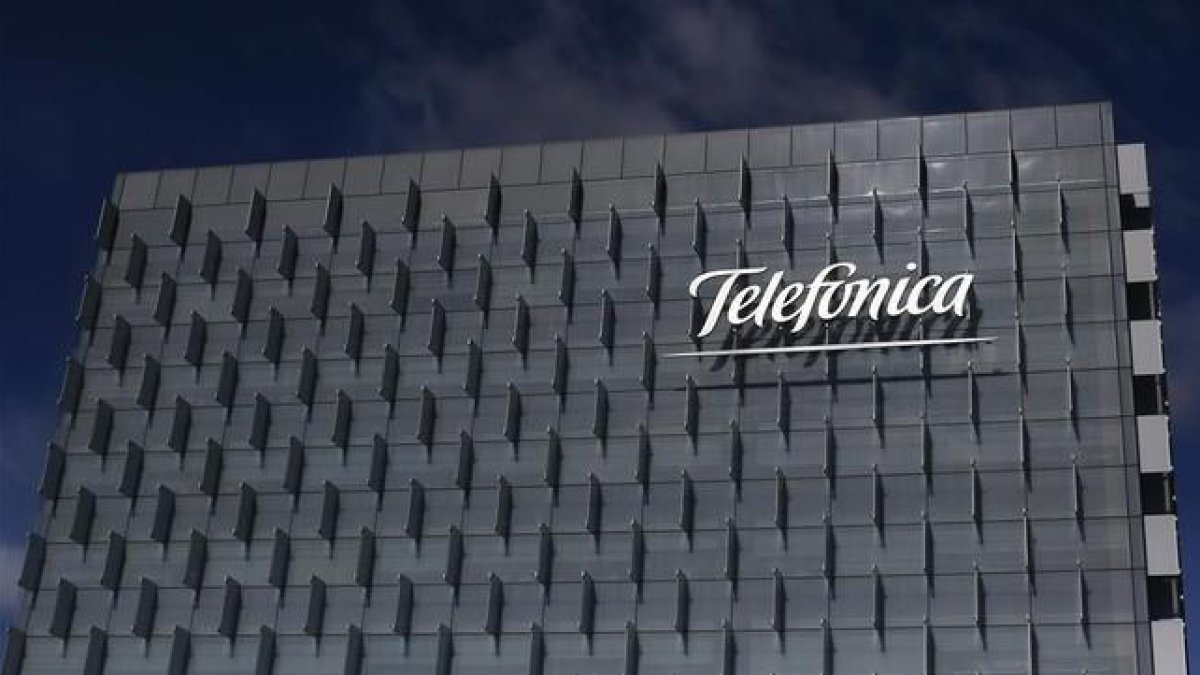 Sede central de Telefónica, en Madrid.-REUTERS / JUAN MEDINA