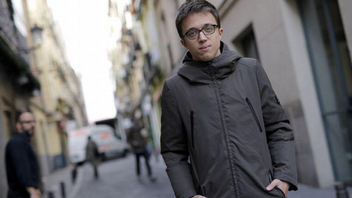 Íñigo Errejón, en el barrio de Lavapiés, en Madrid.-JOSE LUIS ROCA